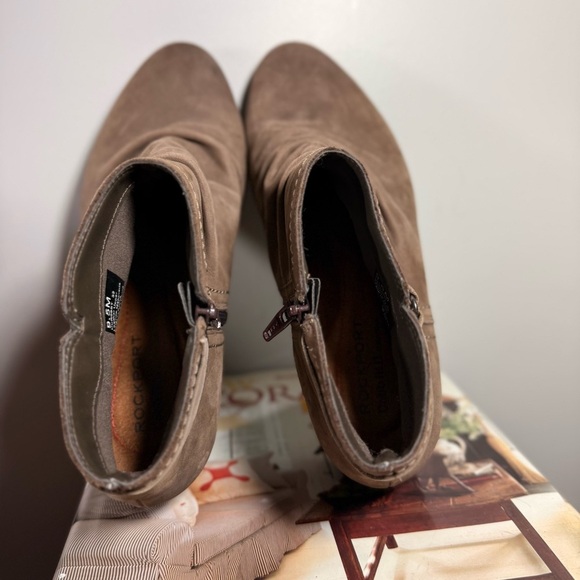 Rockport Brown Taupe Size 9.5M Women’s Ankle Suede Booties - Picture 15 of 15